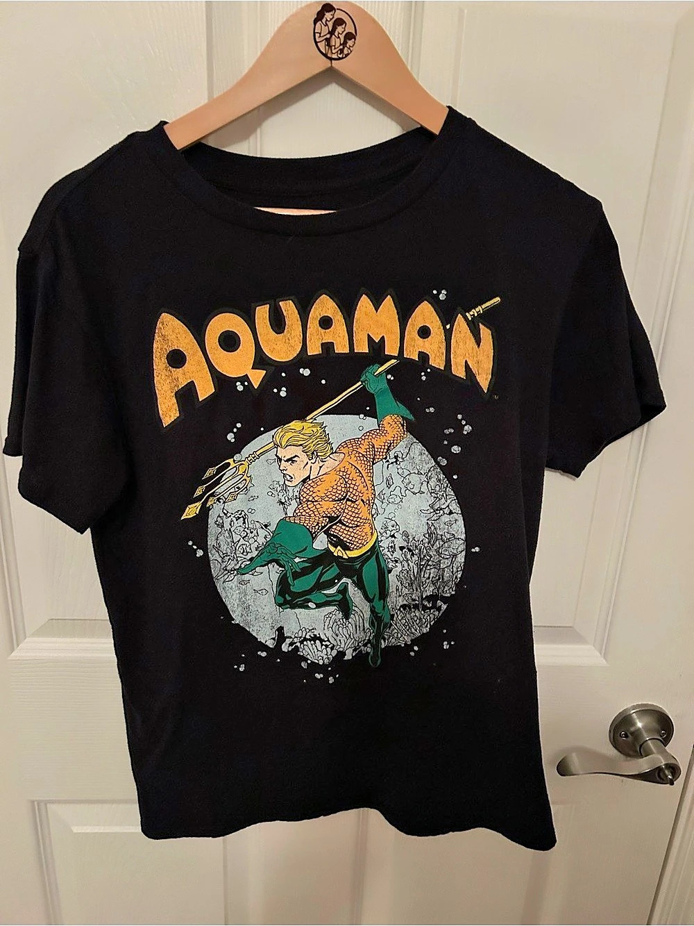 DC Comics Originals Aquaman Black Graphic T-Shirt Originals Graphic Tee size lar